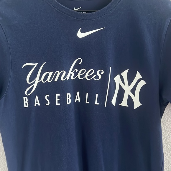 Nike X MLB The Nike Tee New York Yankees T-Shirt Tee Medium - Picture 3 of 5